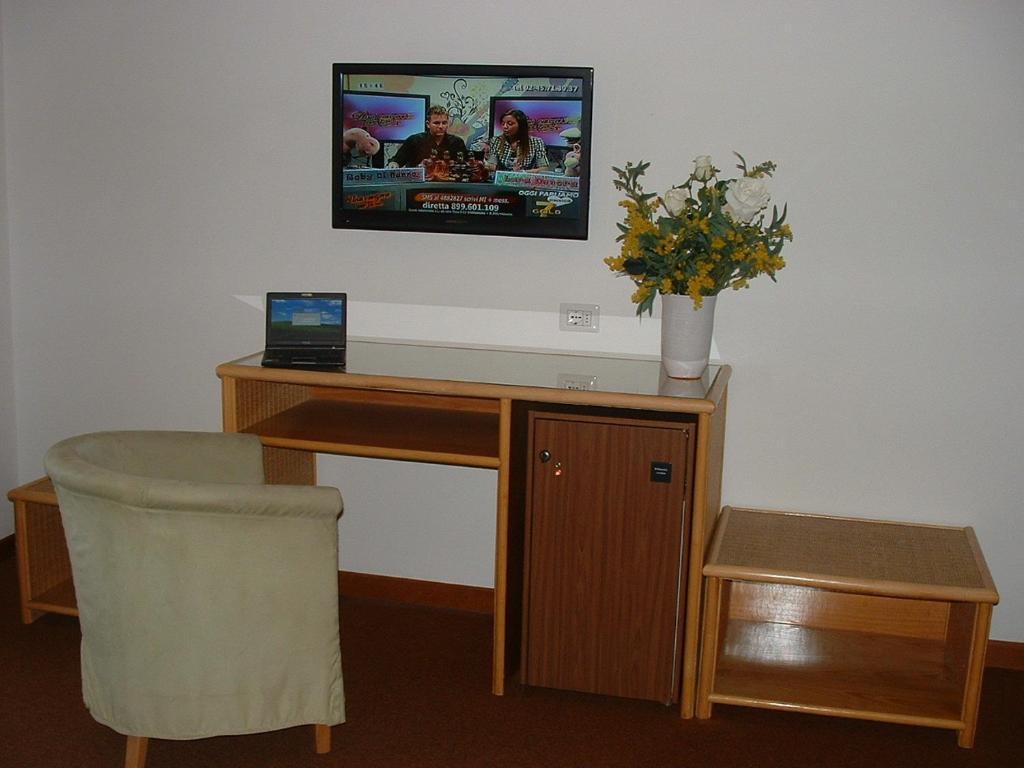 Hotel Barberino Barberino di Mugello Phòng bức ảnh